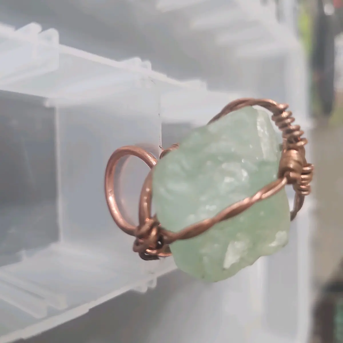 Fluorite Crystal Ring - Elegant Design with Unique Fluorite Stone - Ideal for Any Occasion