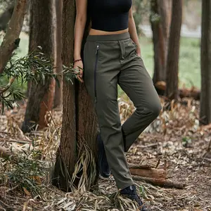 Women's Outdoor Waterproof Windproof Softshell Pants with Fleece Lining Warm Winter Hiking Skiing Pants Unisex Men's Bottoms Workwear Trousers