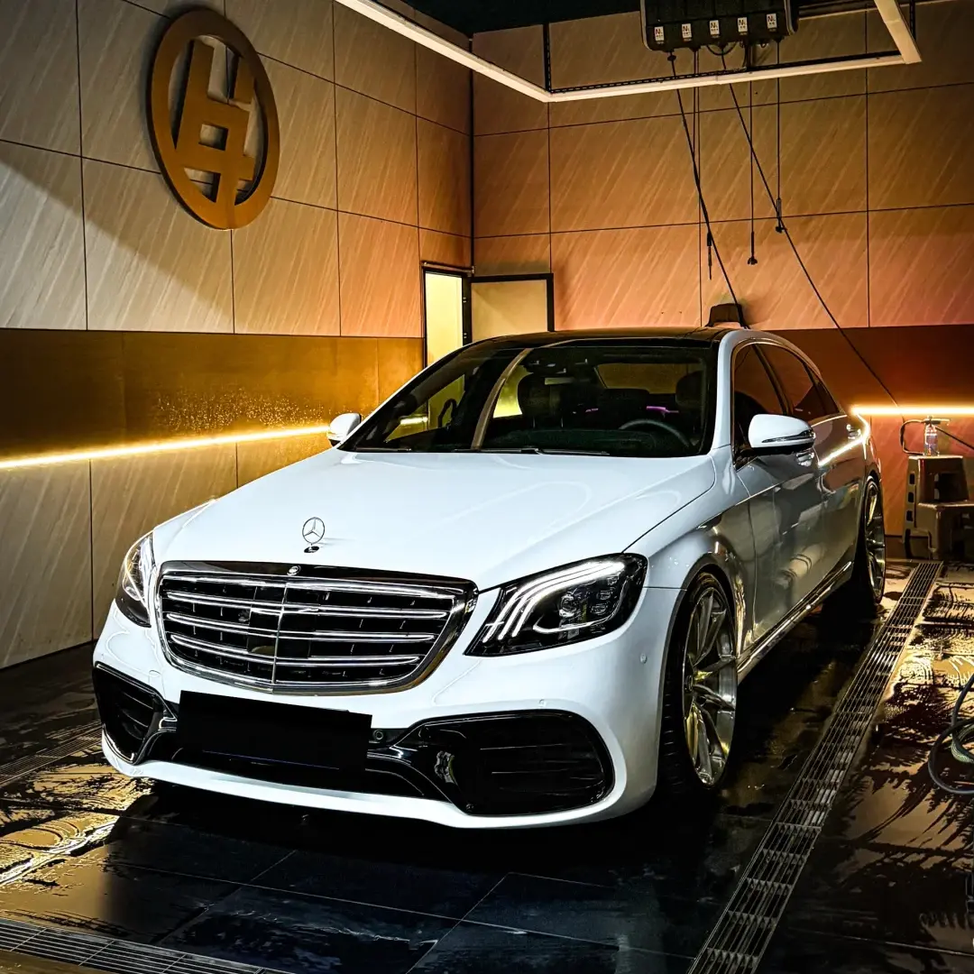 S-Class W222 Facelift I8 + S63 AMG Bumper Body Kit w/light (2014-2017)