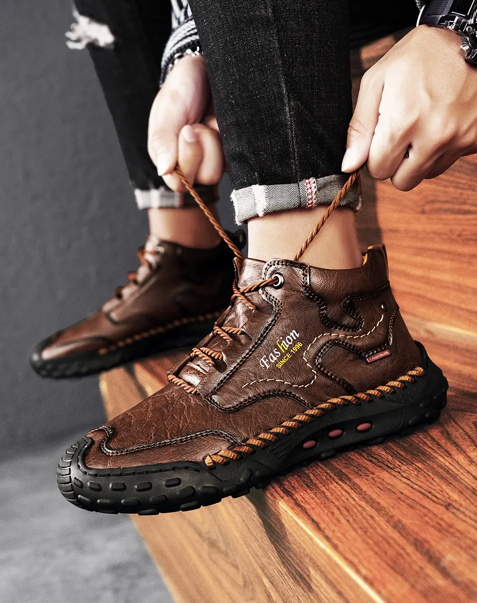 Men’s handmade lace-up ankle chukka boots—fashionable, non-slip high-top sneakers; comfortable slip-ons for outdoor walking and driving; leather boots with a wide toe box and arch support; orthopedic design.