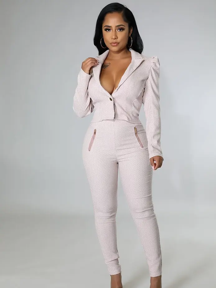 BOARDROOM - suit