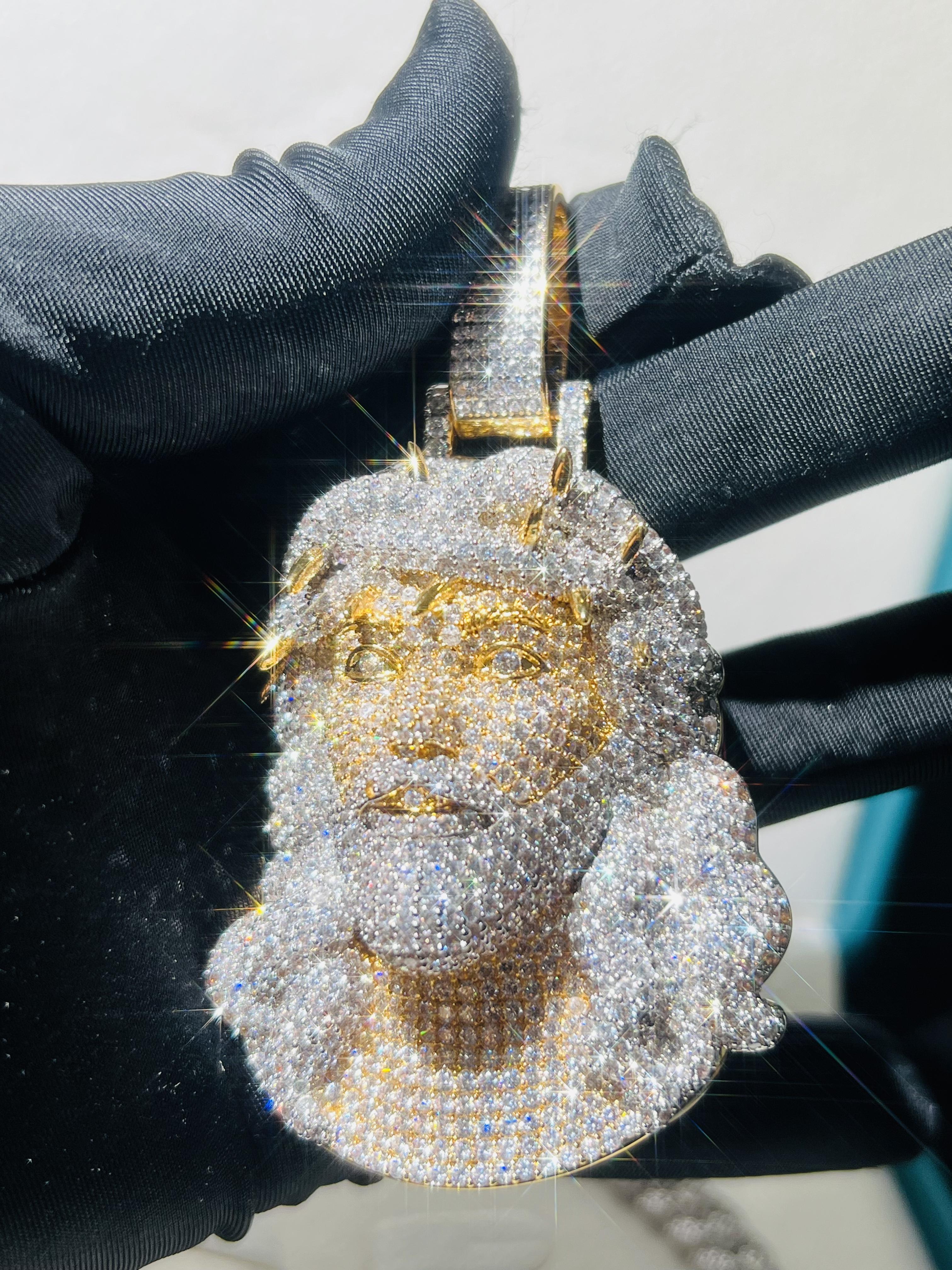 Custom pendant chilled hip-hop Jesus accessory mixed color high-grade glory hip-hop hoarfrost pendant fashionable men's VVS diamond Jesus pendant, gift for friends and family, anniversary gift, birthday giftFree Shipping+7-15 Day Delivery