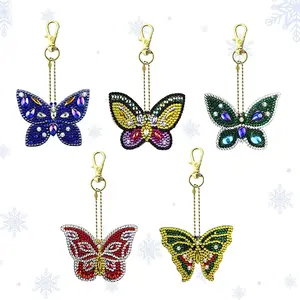 5 pieces/set DIY diamond painting keychain, Trendy cute keychain, butterfly pattern diamond painting art set, crystal rhinestone diamond art keychain pendant, Christmas tree decoration, suitable for holiday birthday parties