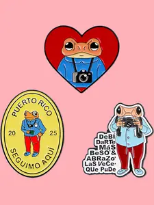 3pcs/set Photographer Frog Badges, Cartoon Design Pins, Unisex Daily Clothing Decorations, Perfect Gift for Family and Friends