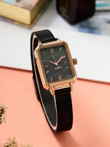 Women's Elegant Rectangle Dial Quartz Watch, Fashionable Wristwatch with Adjustable Strap, Trendy Watch for Daily & Business As Anniversary Gift with Box