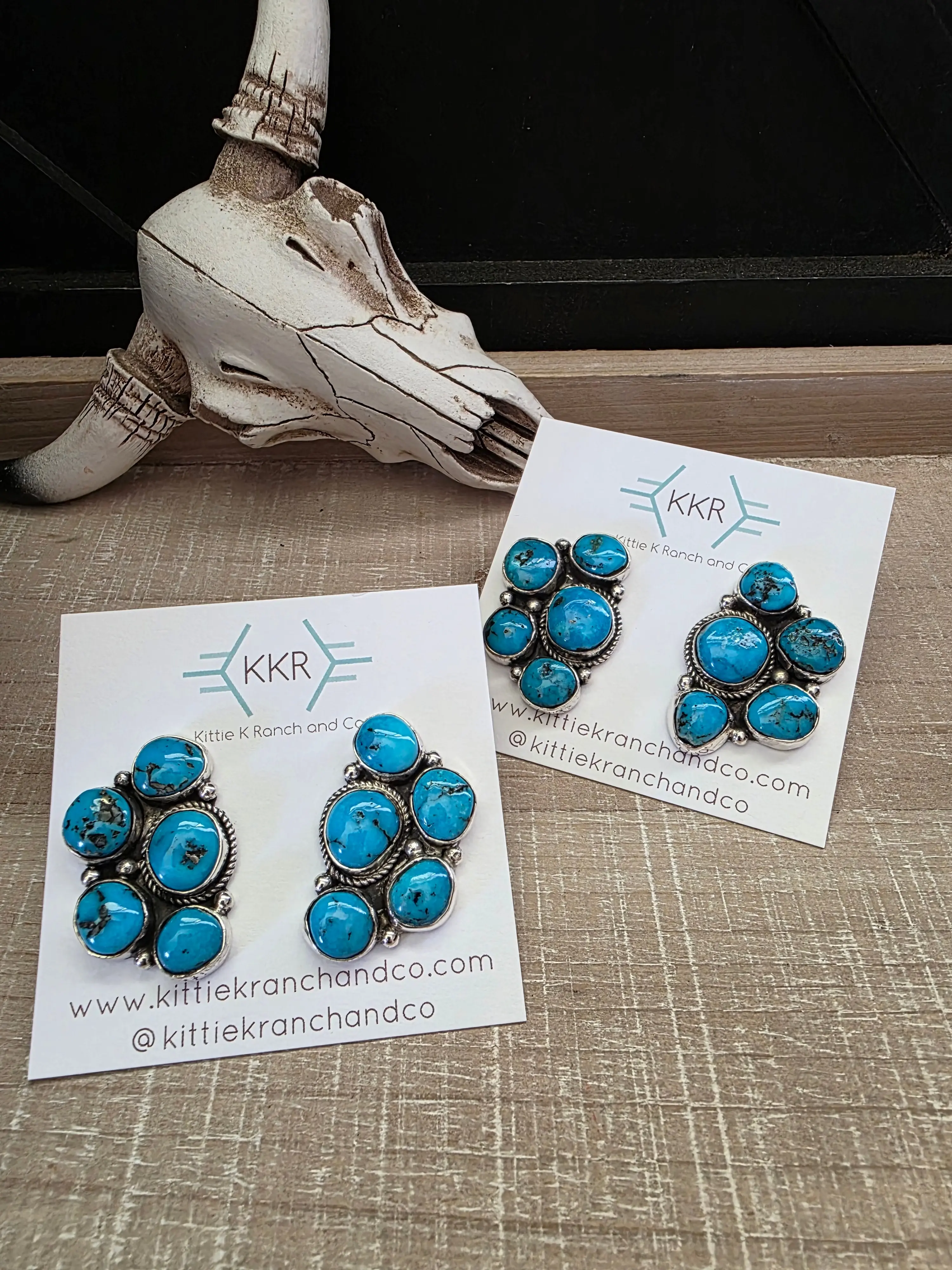 JEANETTE YAZZIE KINGMAN TURQUOISE CLUSTER STUD EARRINGS