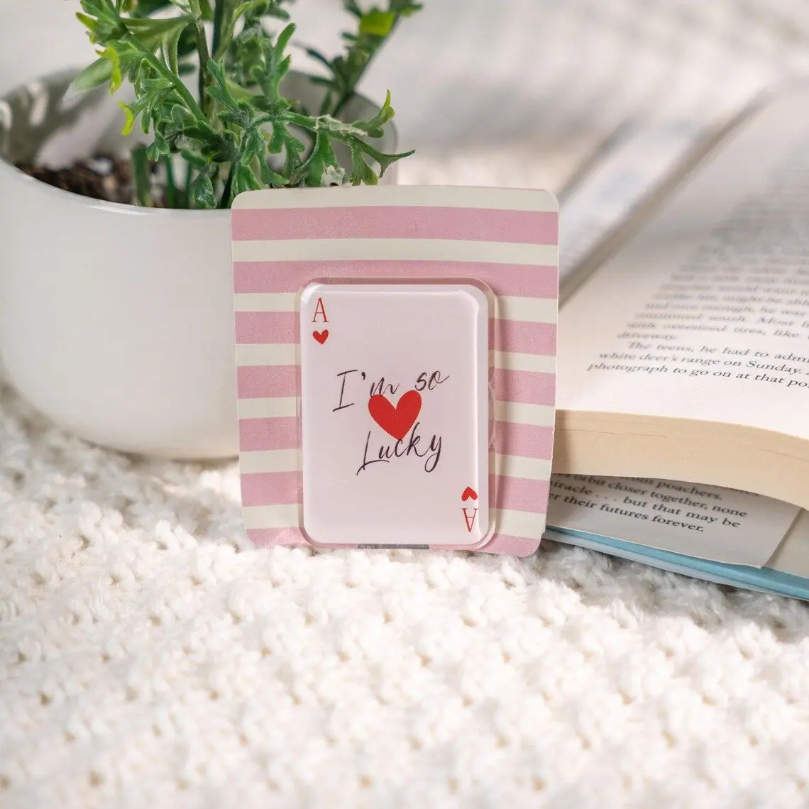 I'm So Lucky MagSafe Phone Grip, Kindle Kobo Holder, Bookish Pop Socket, eReader Accessory, Magnetic Phone Stand, Reader Gift