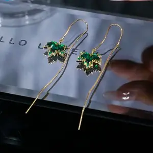 Exquisite Green Maple Leaf Tassel Drop Earring For Women Shiny Zircon Leaves Long Ear Line Geometric Earrings Party Jewelry Gift