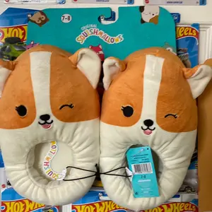 Squishmallows cozy slippers size 7-8 women’s Indoors Comfort Comfy Girl Footwear Walking Shoes Flipflop warm slipper indoor comfort