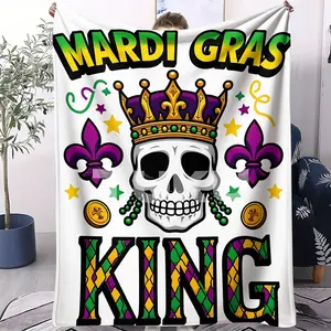 Street Graffiti Printed Flannel Sofa Blanket With Crown'S Skull Theme For Bedroom and Travel Use In All Seasons