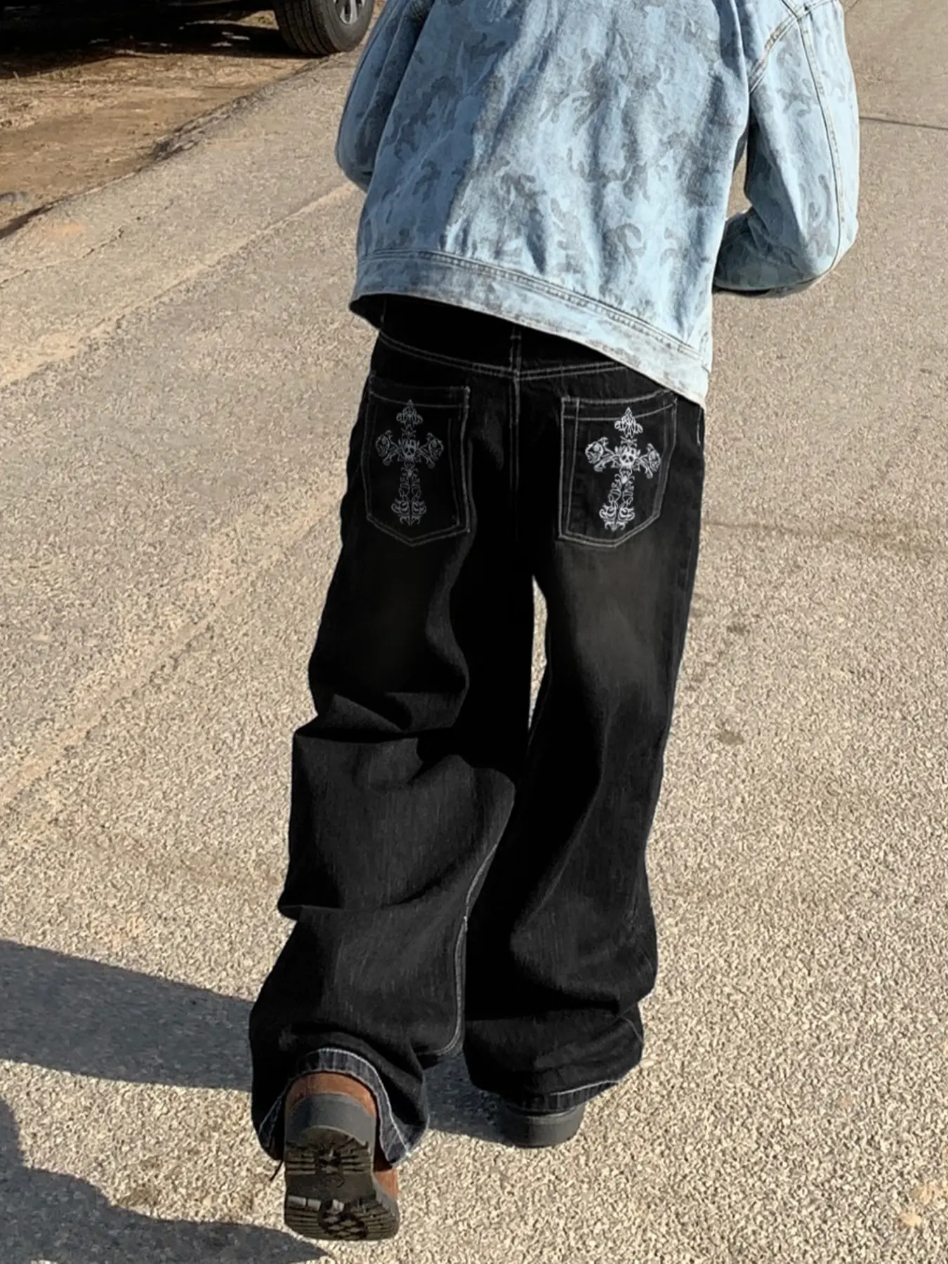 Men's Y2K Casual Loose Denim Jeans, Skull Embroidery Pocket Design, Street Style, Heavy Metal Fashion, Comfortable Daily Wear, Hip Hop Rock Jeans, High Street Streetwear, Street Casual Fit