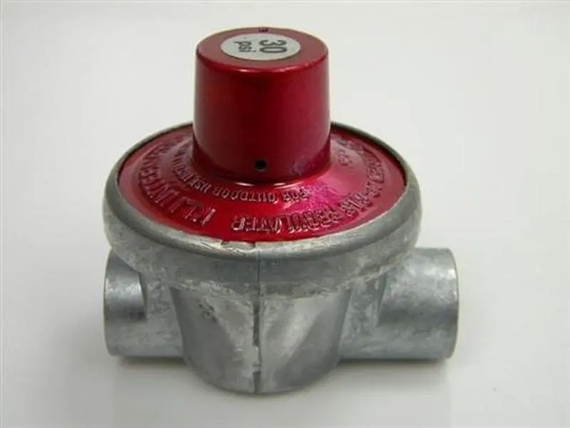 30 PSI High Pressure Regulator (image and actual may differ)