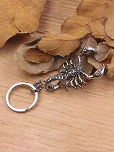Punk Style Scorpion Pendant Keychain, Unique Men Women Casual Key Chain Accessory, Stylish Keyring for Daily Use