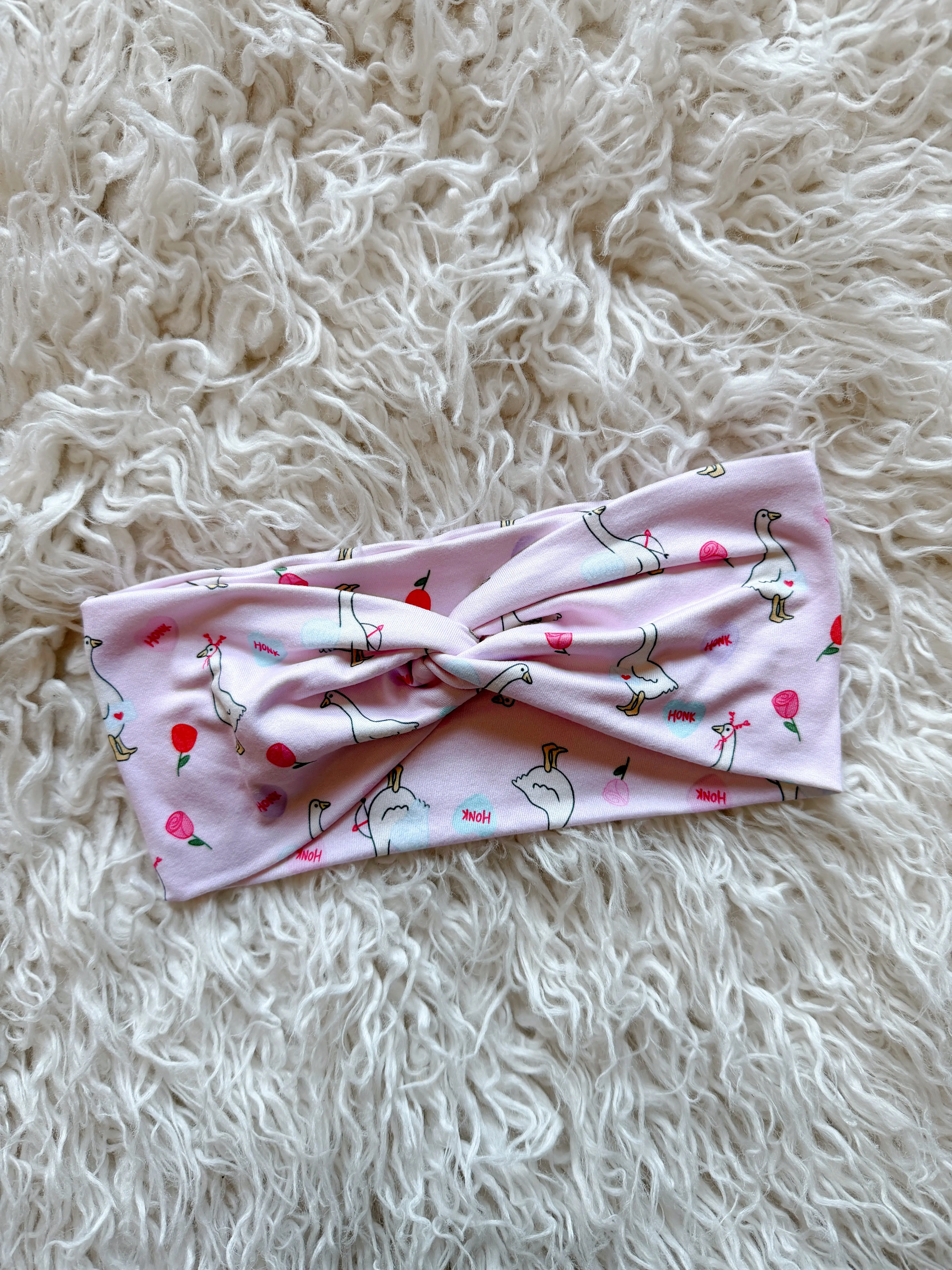 Twistband - Valentine’s Goose Twistband - Valentine’s Goose