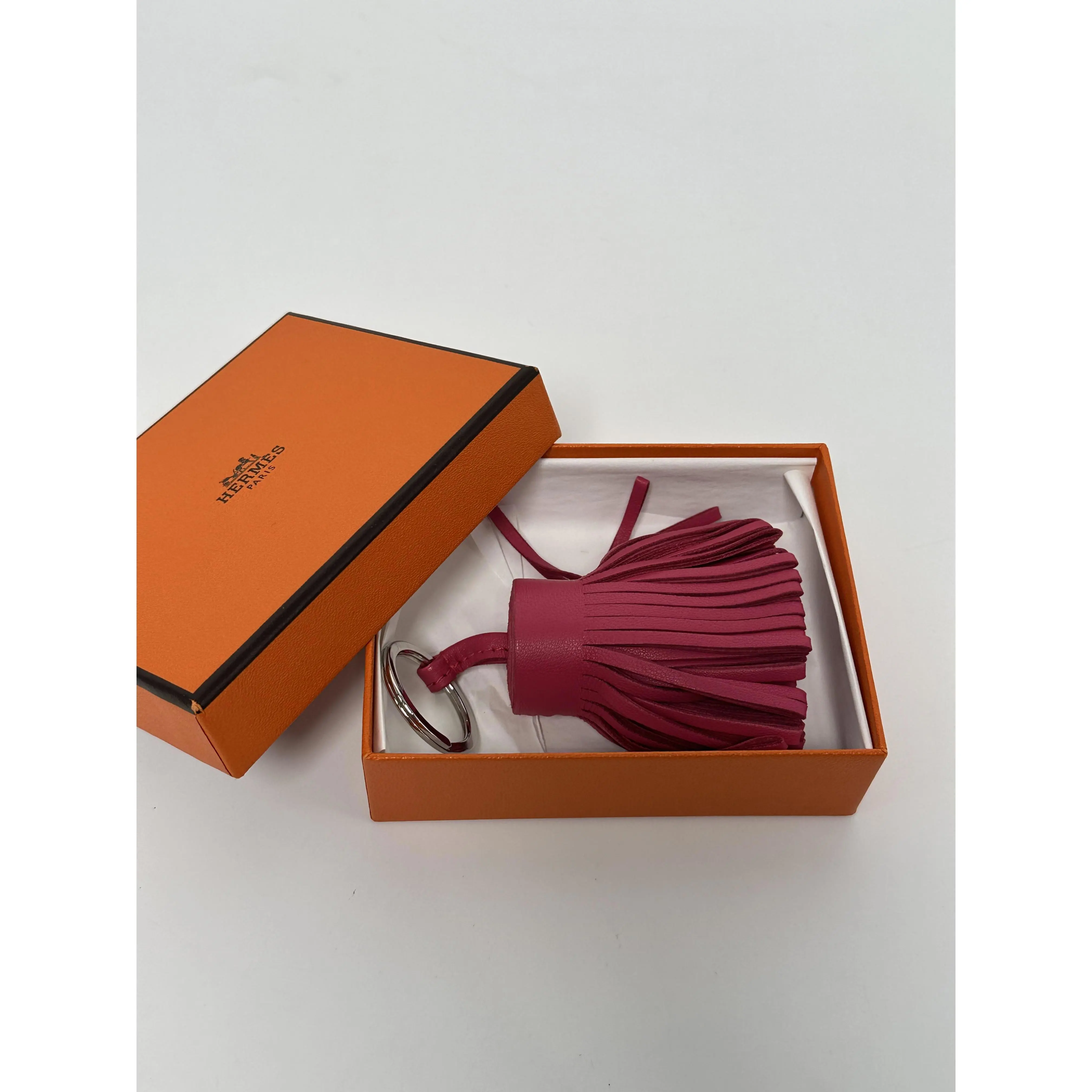 Pre-owned HERMÈS Leather Key Chain Rose Pourpre Milo Lambskin Carmen Key Ring Charm JD854H
