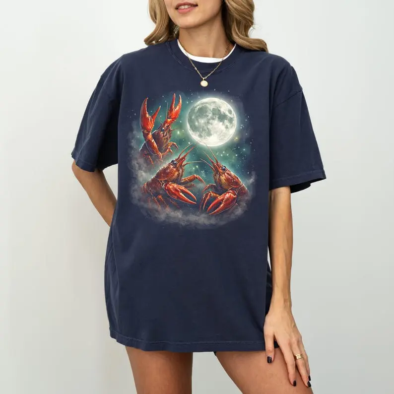 Comfort Colors Three Crawfish Moon Shirt - Funny Crawfish Howling to the Moon Graphic Tee, Retro Seafood Parody T-Shirt, Vintage 90s Cosmic Animal Humor Top