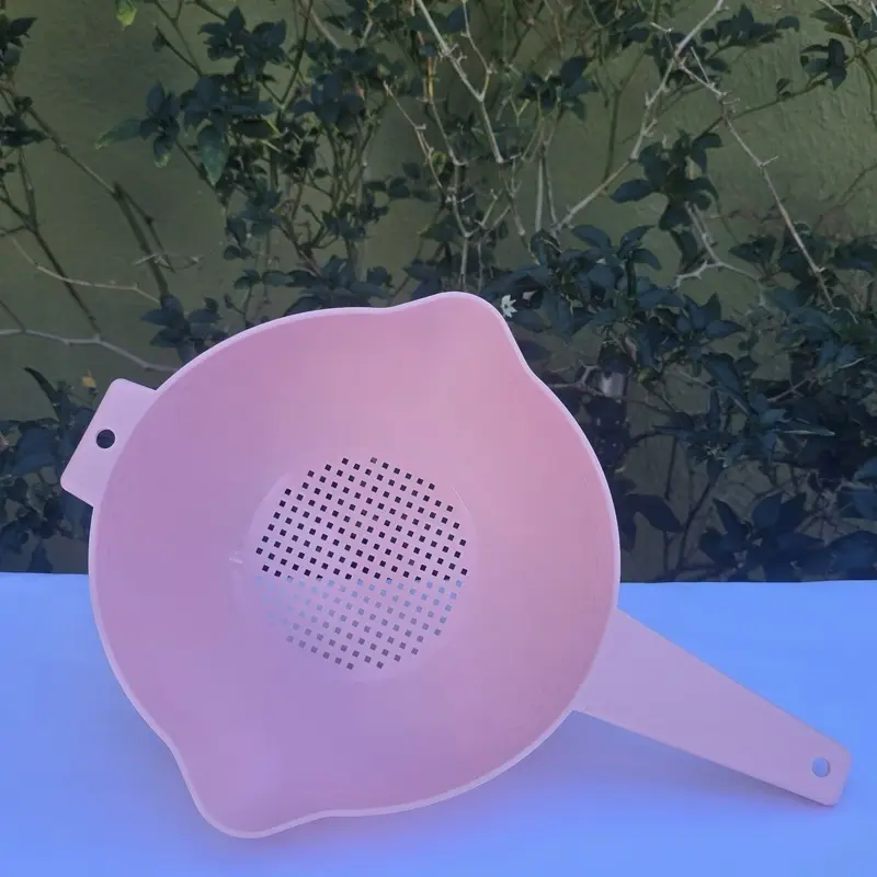 2L Pink Plastic Over-the-Sink Colander with Handle, Kitchen Utensil for Vegetable Meal Prep, Essential Kitchenware, Household Kitchen Supplies