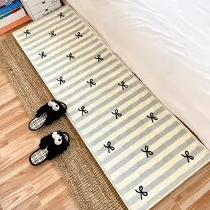 Striped bow rug, 1 count long rug, soft comfortable bedside mat, long striped bow pattern carpet, furry and cute room decoration, gift for girls, suitable for bedroom bedside bay window living room, long bedside mat, thickened bedroom floor mat