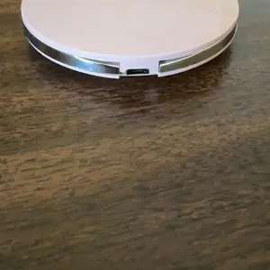 Product Review of Portable Foldable Makeup Mirror, 1 Count Glam Travel Makeup Mirror with LED Light, Compact Mirror for Women, Pocket Size Makeup Tools, Travel Hand Mirror from T**o