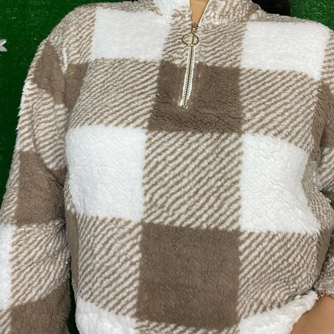 Cozy Pull Over Sweater With Mini Zipper