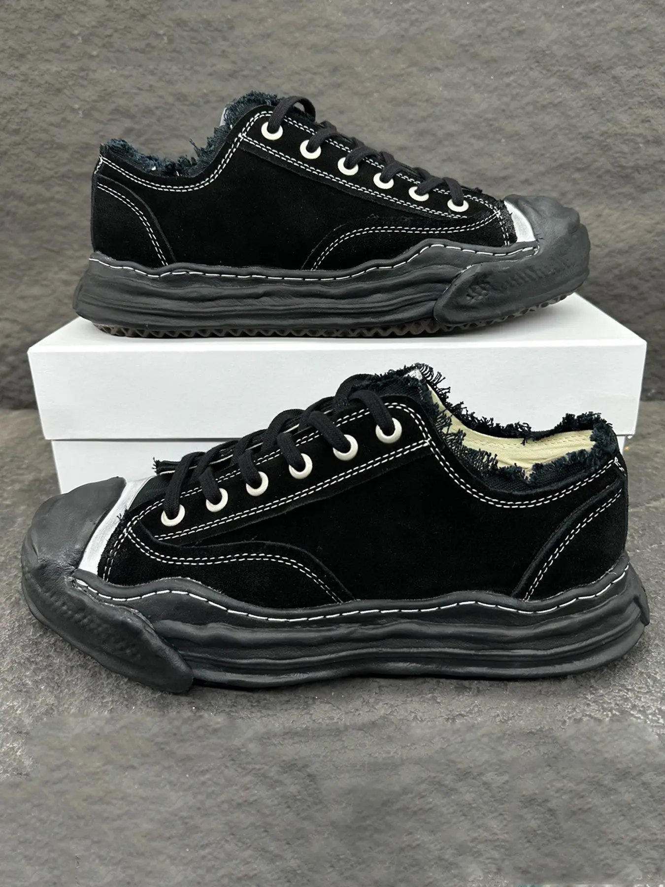Maison Mihara Men's MMY Canvas Shoes Low-top Dissolve Sole Casual Sneakers Designer Women Board Shoes