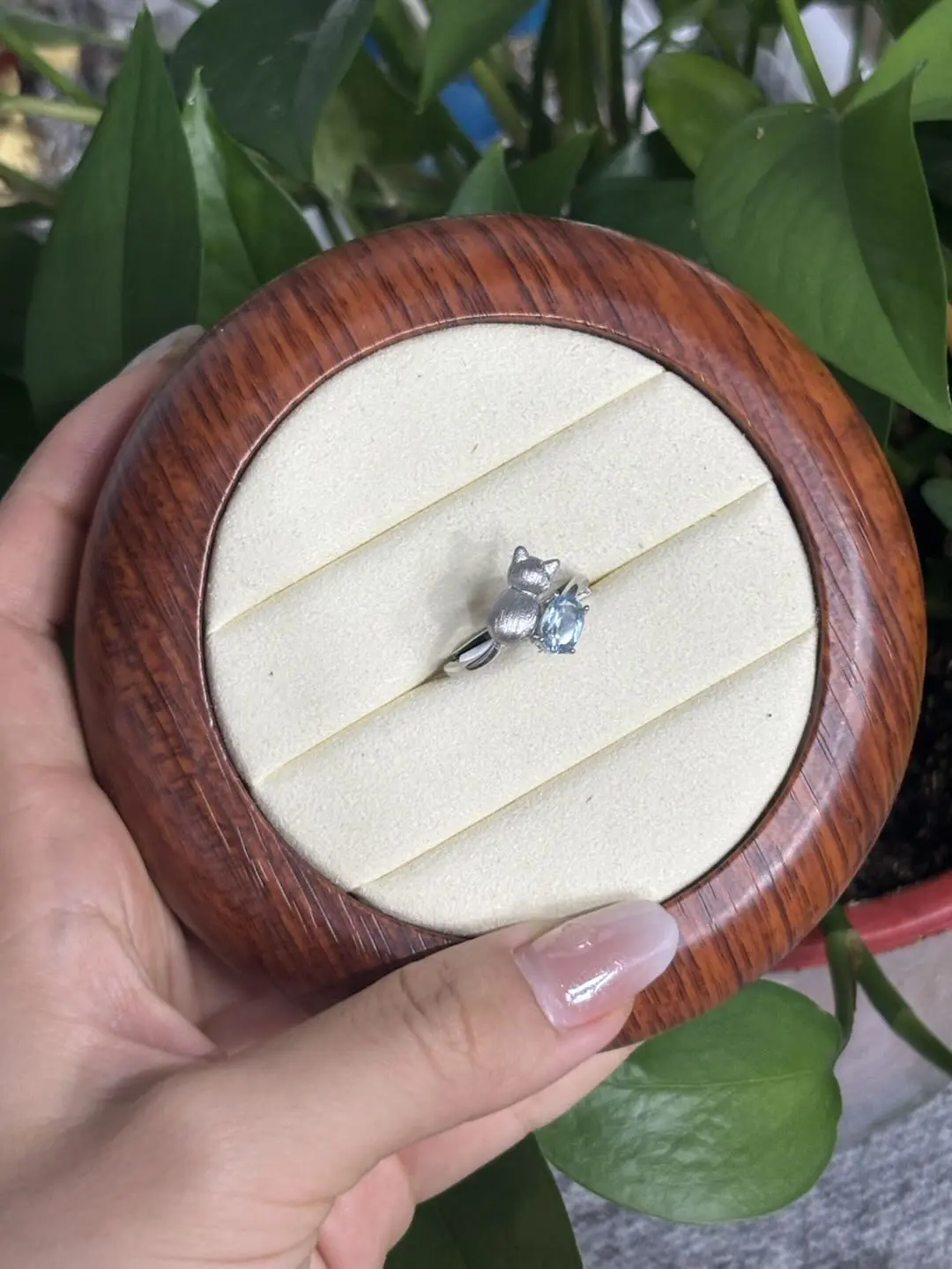 Astrid(17254)gc.Cat Topaz Ring