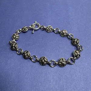 Heavyweight Cross Bracelet Vintage 20cm Unisex Stainless Steel Chain Jewelry with Unique Floral Design for Men and Women