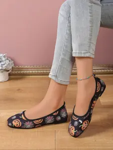 Halloween Women's Breathable Non-Slip Slip-On Shoes, Pumpkin Ghost Pattern, Round Toe, Easy Elastic Laces, All Seasons