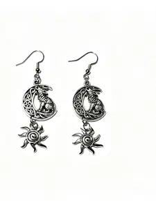 Vintage Wolf Moon Day Earrings, Bohemian Magic Earrings, All Seasons Boho Style, Zinc Alloy Chain Material, Plain Pattern Type
