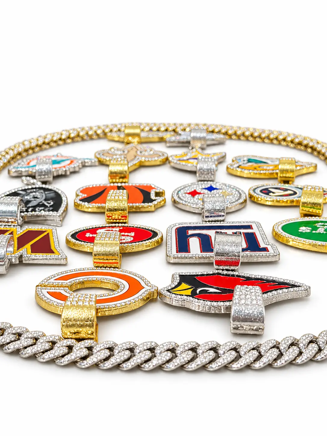 Heavyweight Iced Out City Pendant Cuban Chain Necklace for Men - 32 City Styles Classic Game Day Jewelry (Gold/Silver)