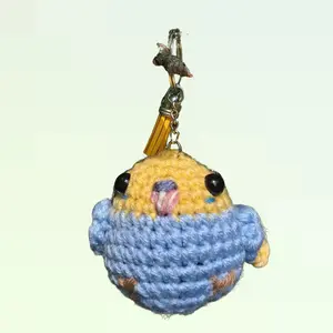 Mini Amigurumi Budgie Crochet Keychains, Mini Parakeet Crocheted Plushie Bag Charm, Kawaii Keychain, Small Plushie, Handcrafted Soft Keychain Charm, Yarn animal Keychain