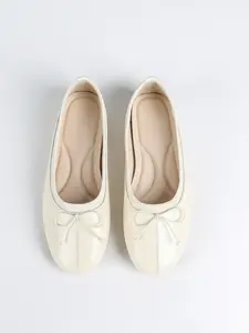 Women's Plus Size Mary Jane Single Shoe Korean Style Granny Shoes, Three Colors Available, Gentle Wind Low Cut Slip-On Sneakers