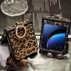 A Retro-Style Faux Leopard Print Phone Case with Suede Protection, Compatible with Razr 50 60 Ultra + 2024 + 2025, Featuring a Luxurious Design And a Faux Diamond-Coated Ring Buckle, Phone Case Cover