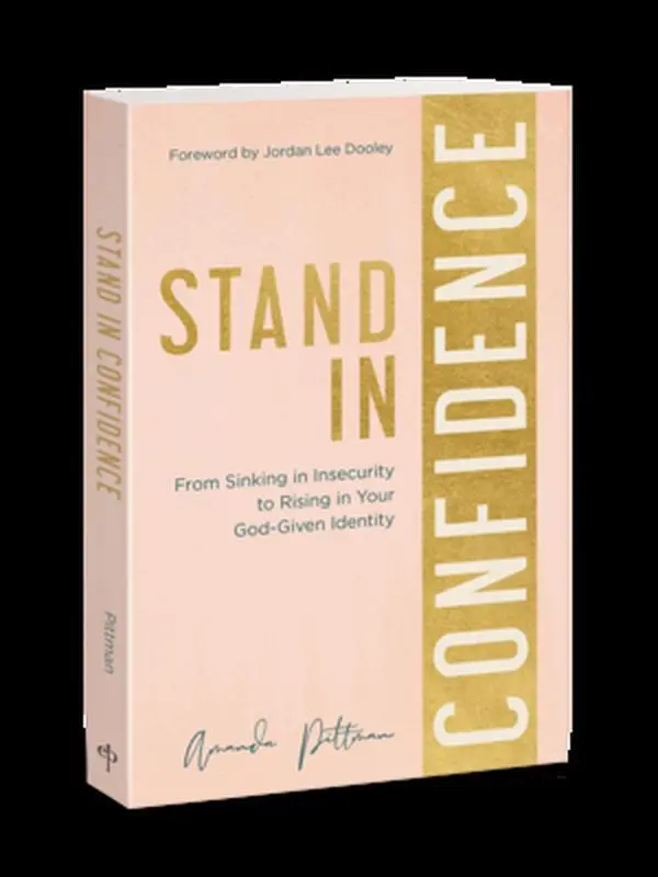 USED Book - Stand in Confidence: From Sinking in Insecurity to Rising in Your God-Given Identity by Pittman, Amanda (Paperback) - english