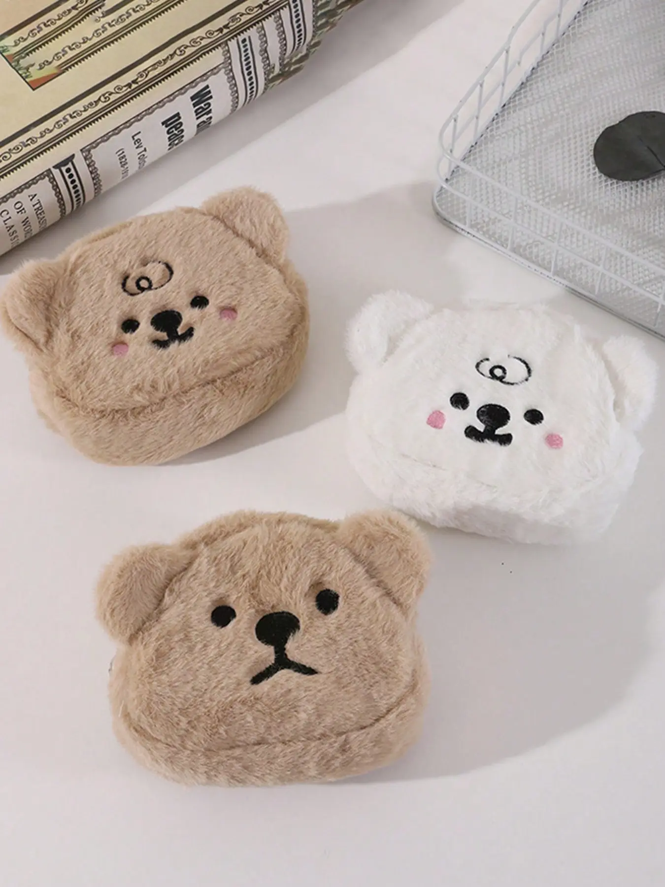 Teddy Bear Portable Storage Bag, Cute Plush Cartoon Makeup Bag, Small Animal Wallet, Perfect for Storing Electronics & Small Items, Handheld Cosmetic Pouch