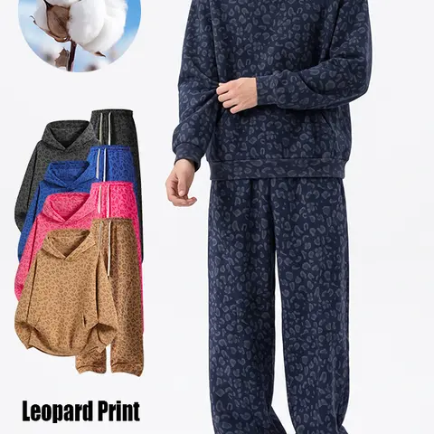 Men’s two-piece casual athletic set — leopard-print hooded sweatshirt and long-sleeve straight-leg sweatpants, suitable for autumn and winter daily commuting and outdoor activities; unisex design.