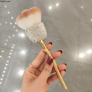 Glam Bedazzled Rose Makeup Brush, Luxury Rhinestone Blush Setting Brush, Aesthetic Sparkly Cosmetic Tool for Women