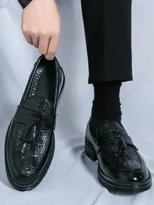 Men's Business Formal Crocodile Embossed Slip on Dress Shoes, Fashionable Tassel Design Loafers for Party, Daily Clothing Decor for Men