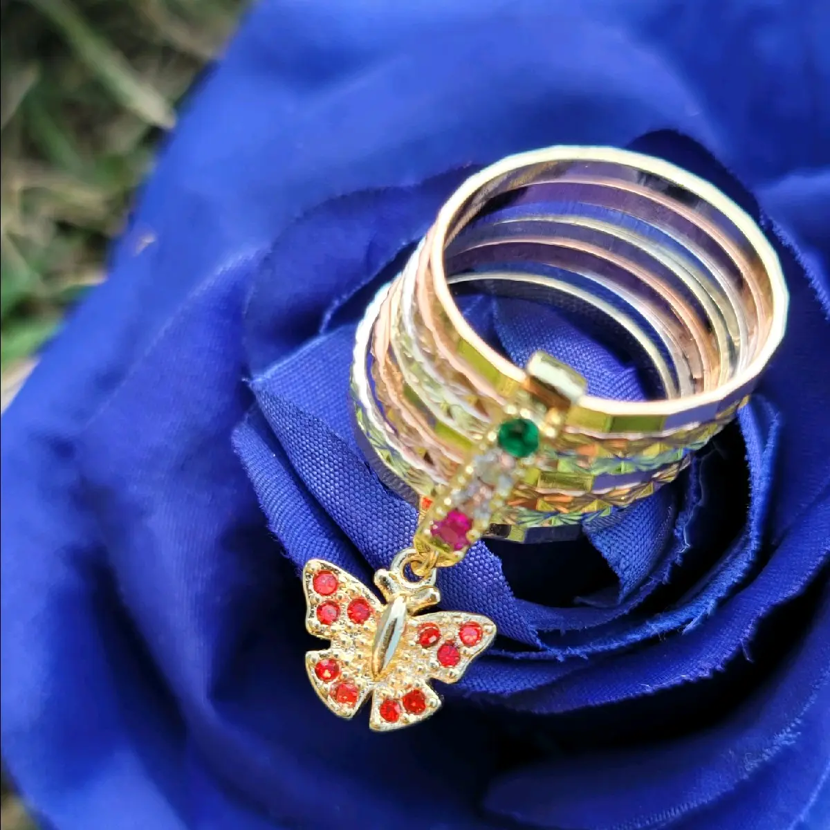Butterfly red semanario ring Butterfly red semanario ring