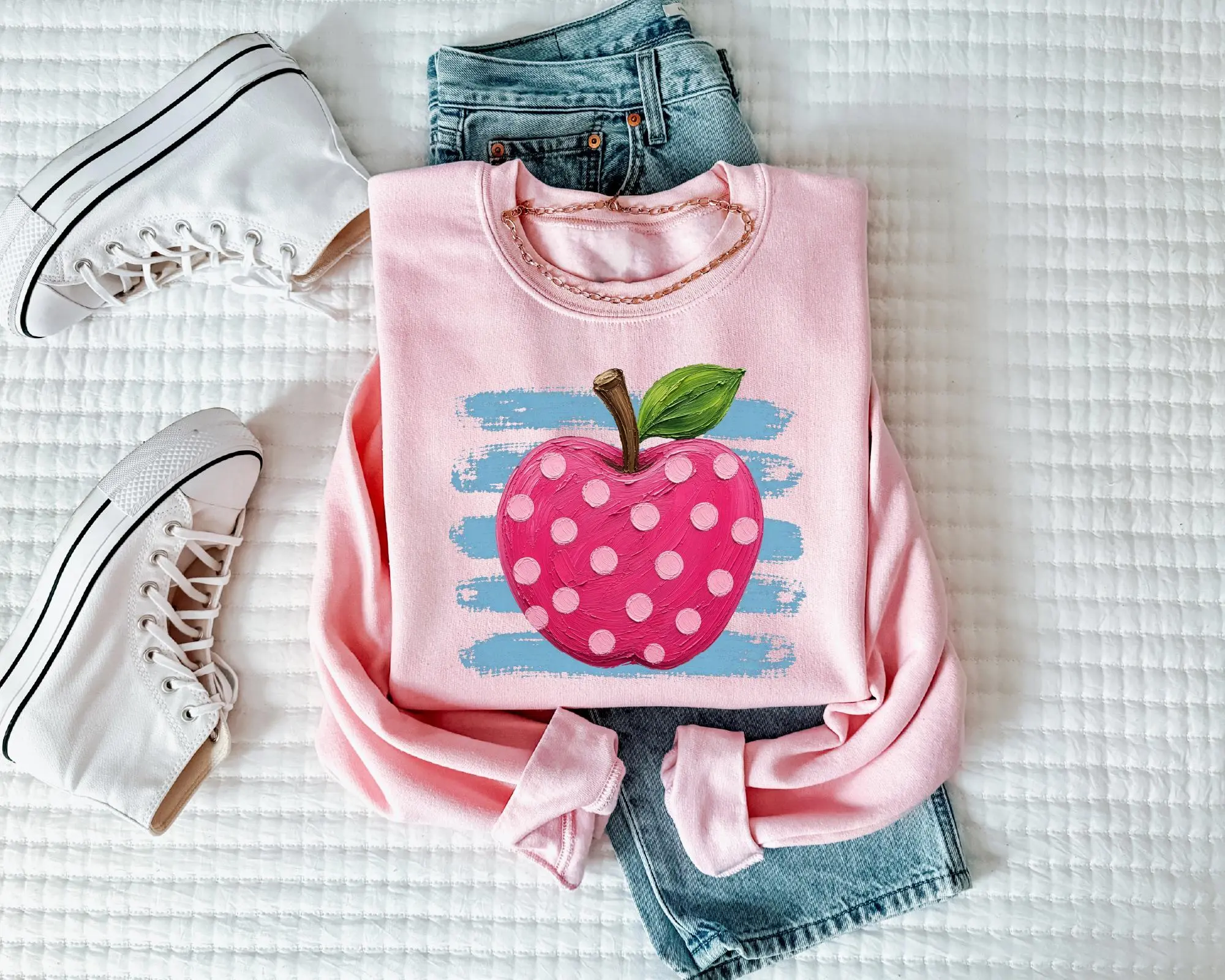 Back to School Apple Sweatshirt, Gift for Teachers and Students, First day of School Tee, Back to School Fit