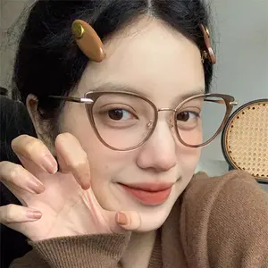 Cat Eye Retro Prescription Glasses for Women, High-End European and American Fashion Lenses, Ultra-Light Plain Light No Makeup Artifact Optical Glasses Frame