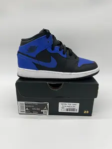 Jordan 1 Mid Hyper Royal