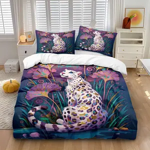3-piece quilt cover set (1 quilt cover +2 pillowcases, no core) Dream purple sole snow leopard quilt cover, gold foil floral art print, soft and comfortable bedding, suitable for all rooms