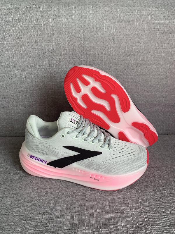 Brooks Professional Running Shoes, Blue Neon Midsole, Gold Identifier, Define Street Track New Aesthetic, Breathable Running Shoes