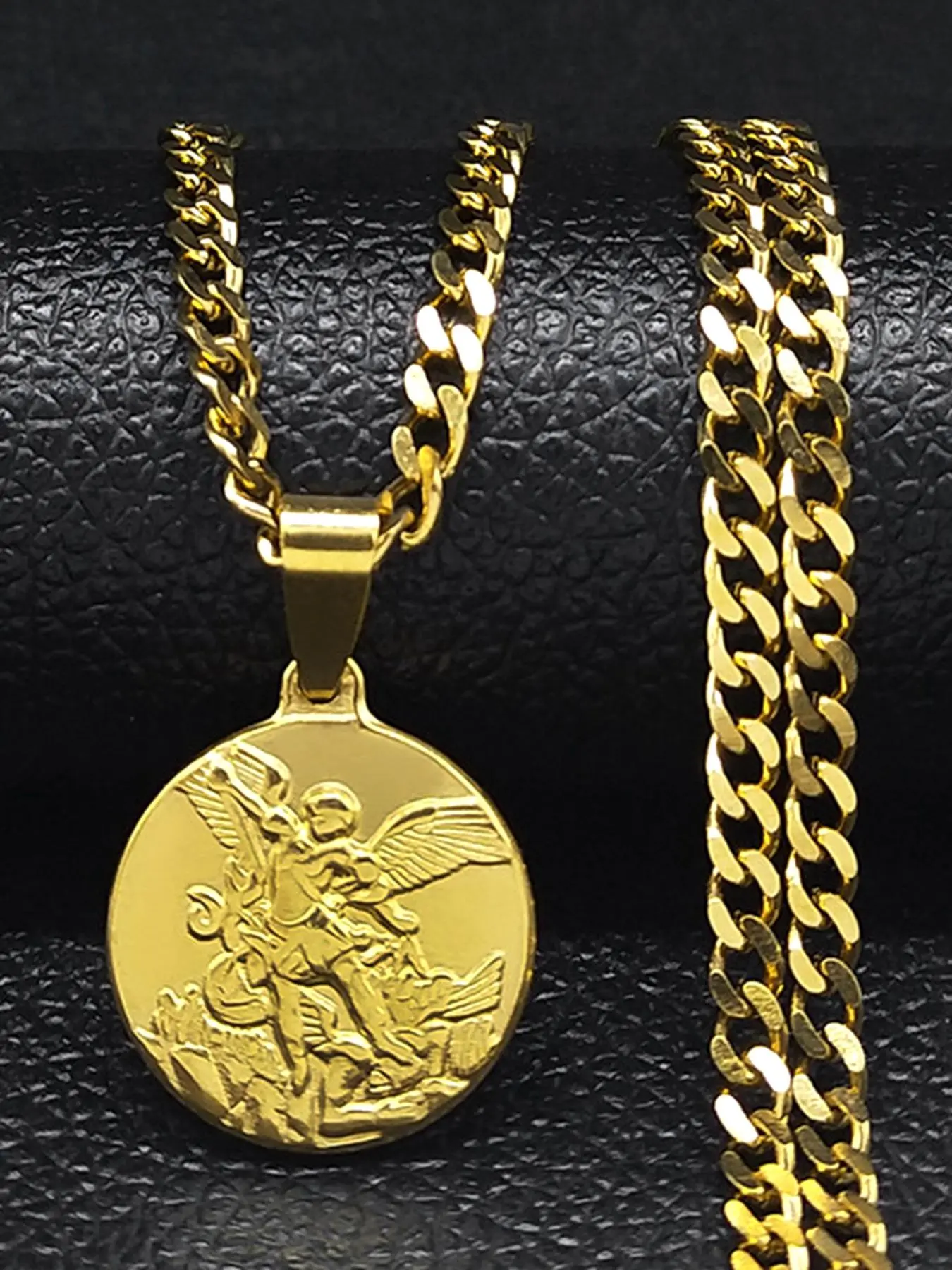 Archangel Saint Michael Stainless Steel Cuban Link Chain Necklace for Women/Men Gold Color Pendant Necklace Cuban Link Design Faith Necklace Chain Jewelry