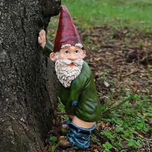 Humorous Resin Gnome Peeing Statue, Perfect for Bedroom, Living Room, Garden Gnomes, Patio Decor, Unique Handcrafted Craft