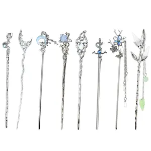 Set of 8 Metal Hairpins Featuring Stars And Moons, Designed for Women with Long Hair, Perfect for Braiding. These Retro Silvery Hairpins in Chinese Hanfu Style Are Ideal for Securing Classical Asian Hairstyles, Offering a Easy Yet Elegant Touch