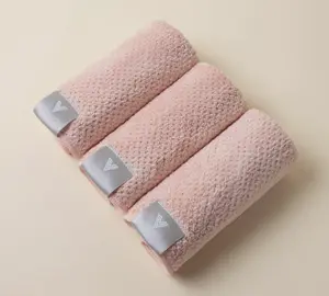 VOLO Beauty Nanoweave Face Towels -Whether post-treatment or simply for daily facial care, Nanoweave is ready and willing to be your skincare savior.