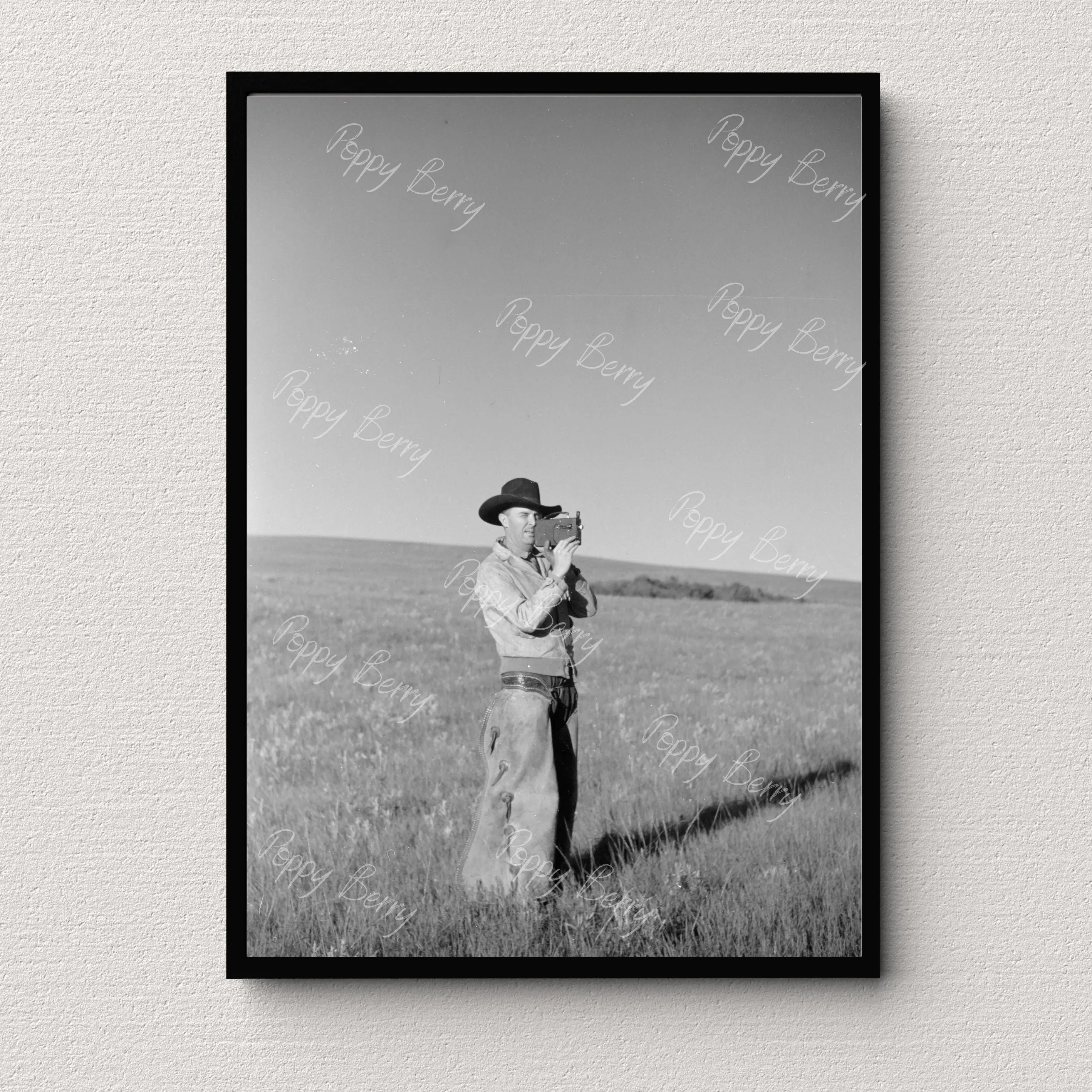 Cowboy Holding A Camera Poster, Vintage Photo Wall Art, Cowboy Picture Print, Western Vintage Photography Home Room Decor, Unframed