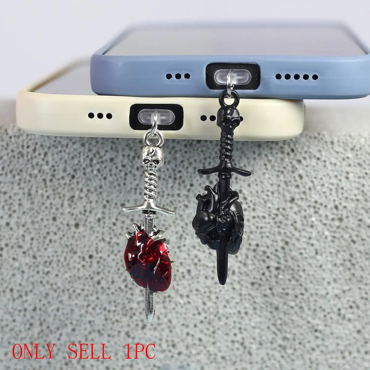 Skull Design Phone Dust Plug Pendant, 1 Piece Mobile Phone Dust Plug Pendant, Phone Accessories for iPhone & Android Phone Type-C Port, Mini Gadgets, Halloween, Phone Charm, Cell Phone Charm, Mobile Phone Accessory, Cellphone Accessories